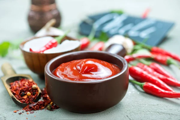 Salsa de chile y especias aromáticas —  Fotos de Stock