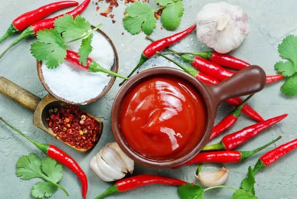 Chili szósz és aroma, fűszerek — Stock Fotó