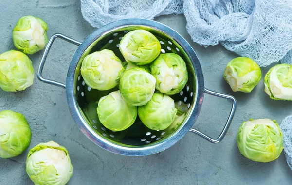 Raw brussel sprouts — Stock Photo, Image