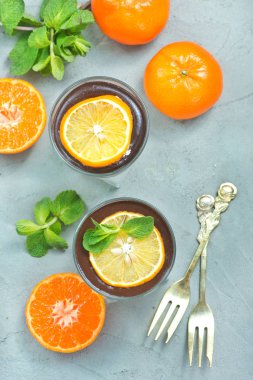 yoğurt ve çikolata ile çöl 