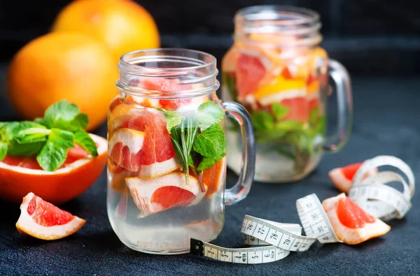 Bebida de desintoxicación con pomelo —  Fotos de Stock