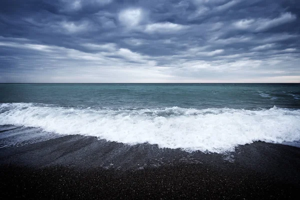 Stormachtig weer op zee — Stockfoto
