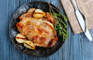 Tabakta kızarmış et