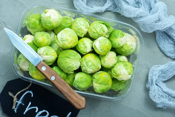 Fresh brussel sprouts — Stock Photo, Image