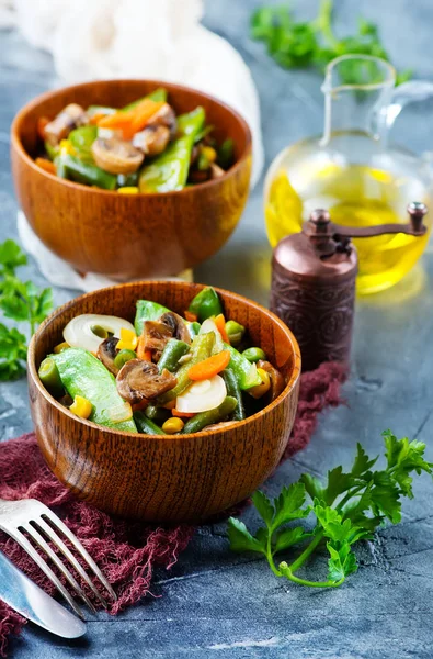 Stekt blandning av grönsaker — Stockfoto