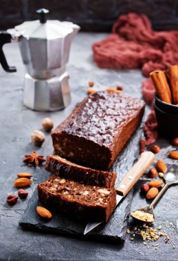 gemide ev yapımı çikolatalı kek