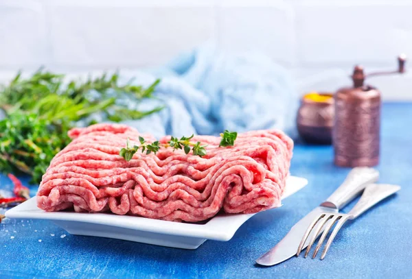 Minced meat on plate — Stock Photo, Image