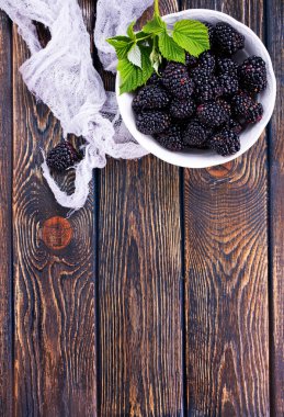 böğürtlen beyaz kase 