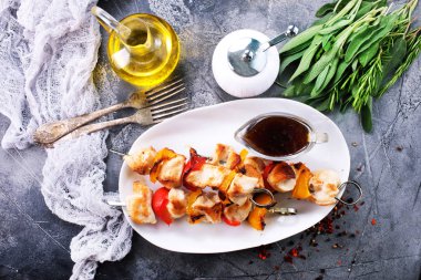 Sebzeli tavuk kebabı