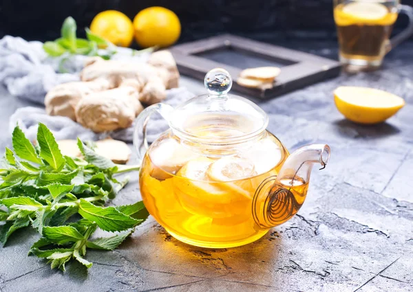 Gengibre, hortelã e chá — Fotografia de Stock