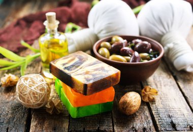 Spa nesneler üzerinde ahşap tablo