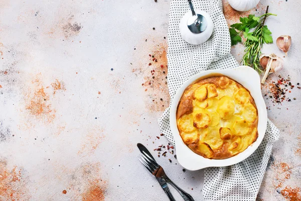 Patata con spezie e formaggio — Foto Stock