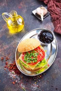 Burger pirzola ve peynir 