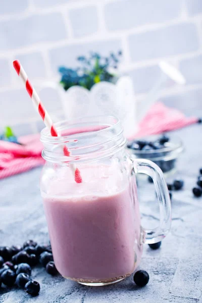 Bosbessen smoothie en yoghurt — Stockfoto