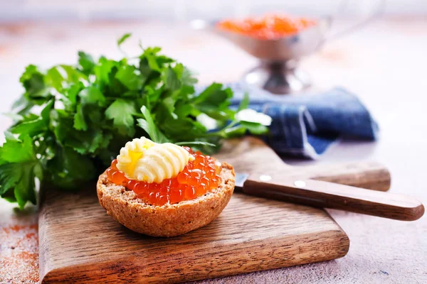 Kaviar med bröd och smör — Stockfoto