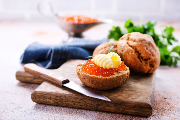 Caviar com pão e manteiga — Fotografia de Stock