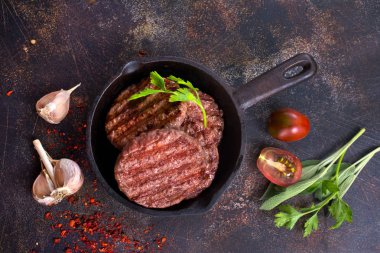 Hamburger için kızarmış pirzola