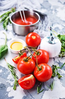 taze domates ve baharat