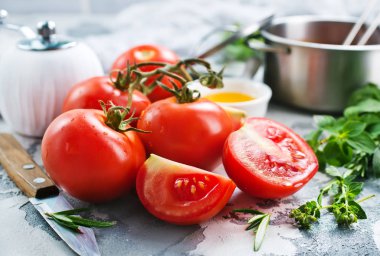 taze domates ve baharat