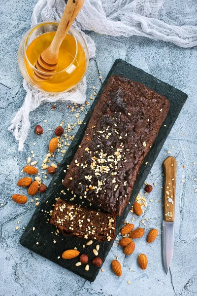 Pastel de brownie con nueces — Foto de Stock