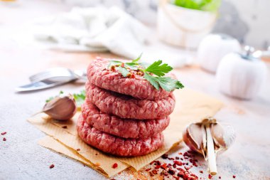 Hamburger için ham Beşamel sos