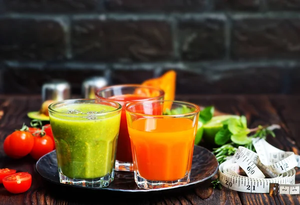 Sebze smoothies gözlük — Stok fotoğraf