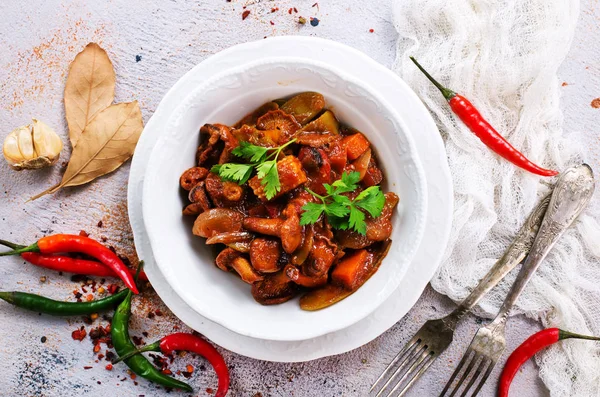 Setas fritas con verduras — Foto de Stock