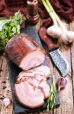 füme domuz yağı dilimlenmiş 