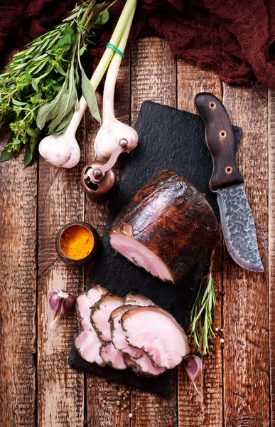 füme domuz yağı dilimlenmiş 