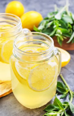 Taze nane ile limonata  