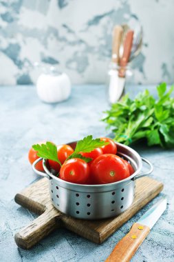 Taze olgun domatesler 