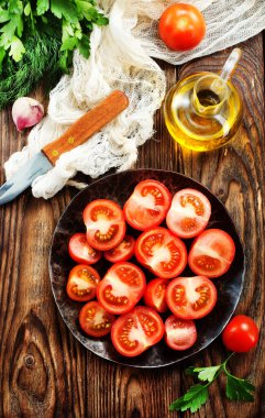 Taze olgun domatesler 