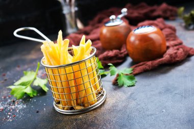 Tuzlu patates kızartması. 