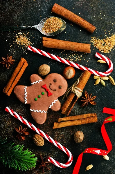 Gingerbread with aroma spices — Stock Photo, Image