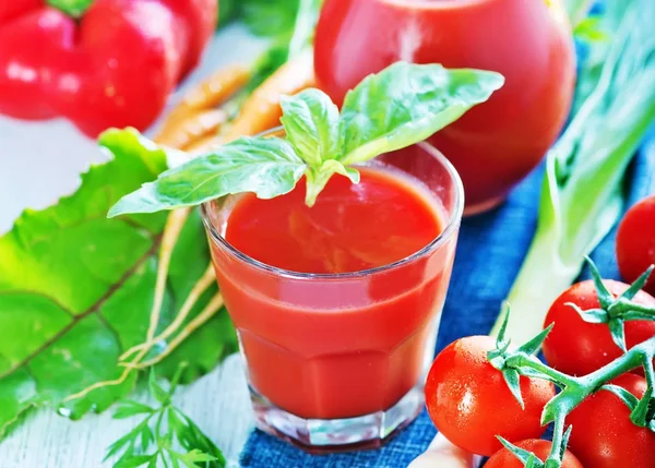Vegetable juice in glass — Stock Photo, Image