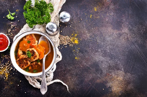 Cutlets with tomato sauce in white pot — Stock Image Cutlets Tomato Sauce White Pot Royalty Free Stock Photos