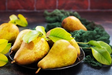 siyah plaka taze armut