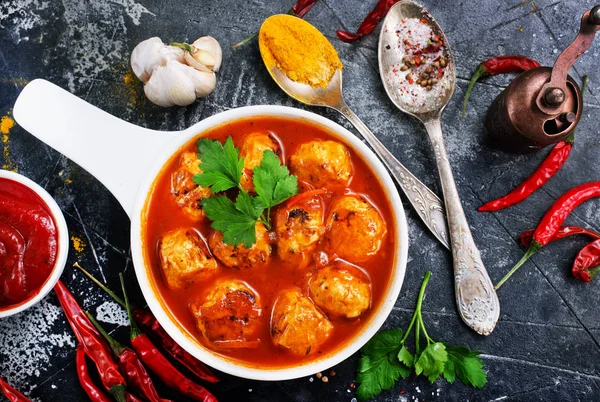 Bolas de carne com molho — Fotografia de Stock