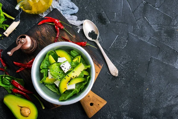 Aguacate con queso feta — Foto de Stock