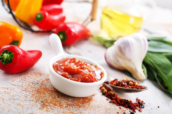 Sauce with pepper in bowl — Stock Photo, Image