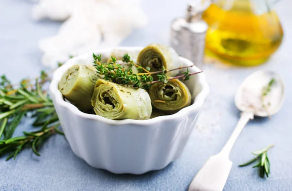 Close View Artichoke Hearts White Bowl Table — Stock Photo, Image