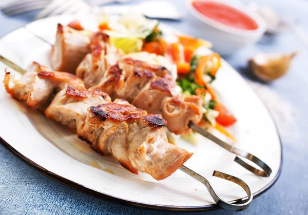 Fresh Tasty Tuna Kebab White Plate — Stock Photo, Image