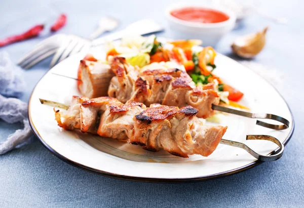 Fresh Tasty Tuna Kebab White Plate — Stock Photo, Image