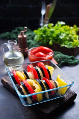 Ratatouille cam kapta domates soslu