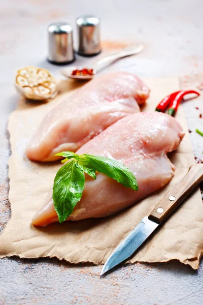 Raw Chicken Fillet Spices Salt Board — Stock Photo, Image
