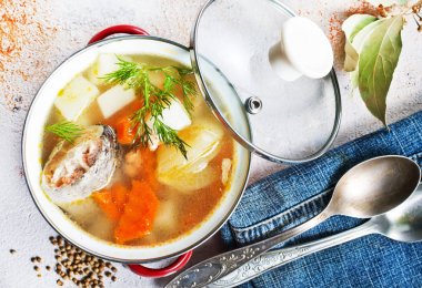 lezzetli balık tava sebze çorbası