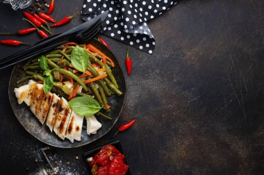 yeşil fasulye ile tavuk