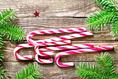 baston şekerler bir tabloda, Noel arka plan