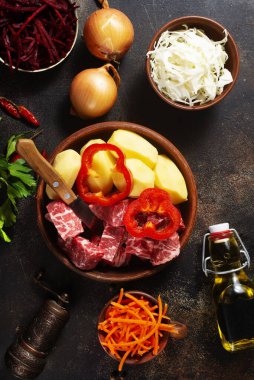 borsch için malzemeler