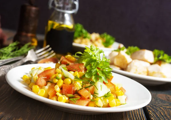 Chicken Roasted Vegetables Bulgur Sauce Fresh Vegetable Salad Wooden Background — Stock Photo, Image